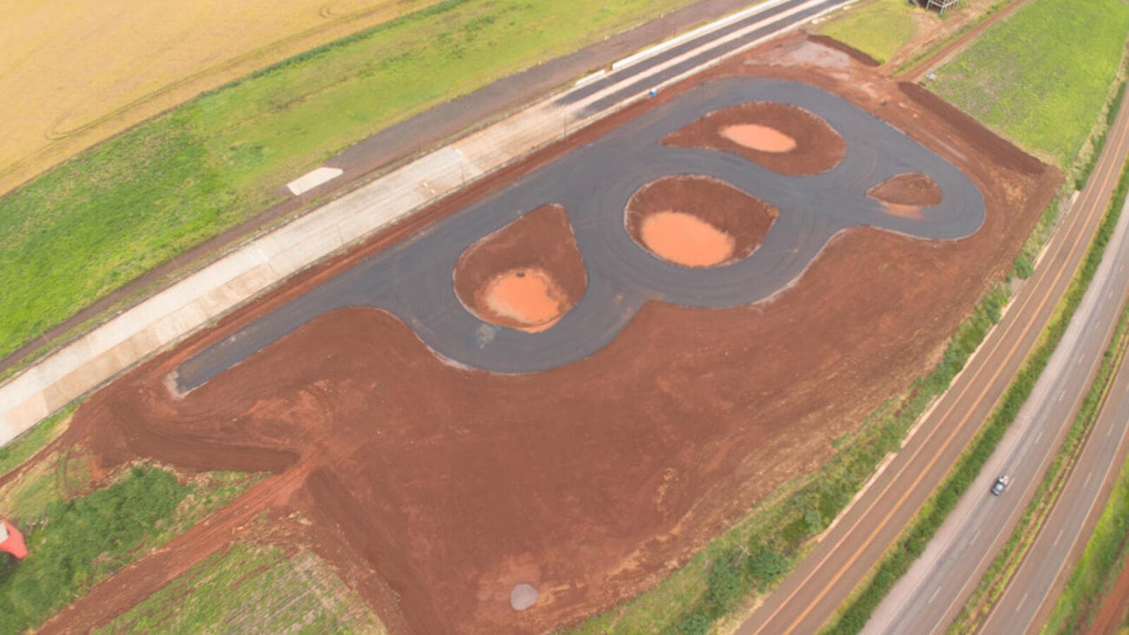 Pista de drift no Autódromo Rafael Sperafico começa a ganhar forma