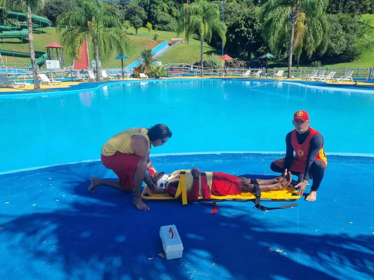 Servidores do Parque das Águas passam por capacitação de salvamento