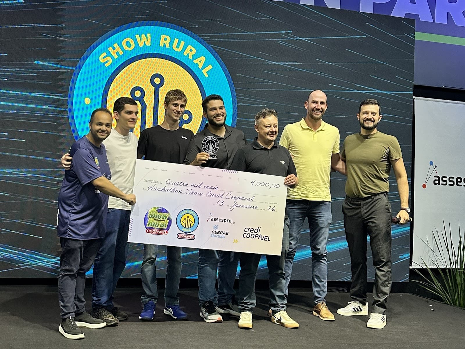 Estudantes da Faculdade Donaduzzi conquistam o 2º lugar no Hackathon durante o Show Rural Coopavel 2026