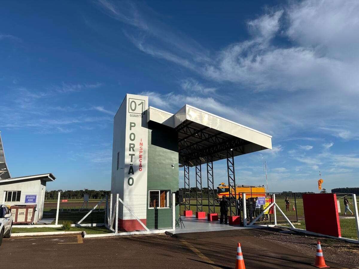 Toledo inaugura guarita de inspeção e entrega equipamentos de segurança para aeroporto
