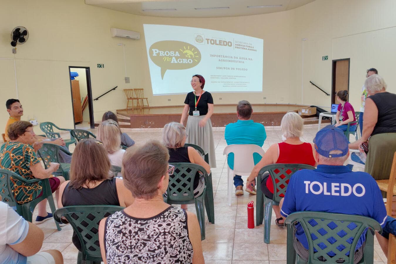Prosa no Agro e atividade na praça movimentam população idosa de Vila Nova
