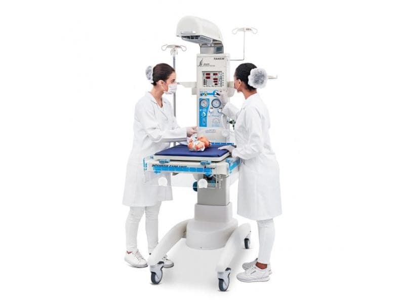 Projeto Pequeno Amor realiza entrega de equipamento para a UTI Neonatal