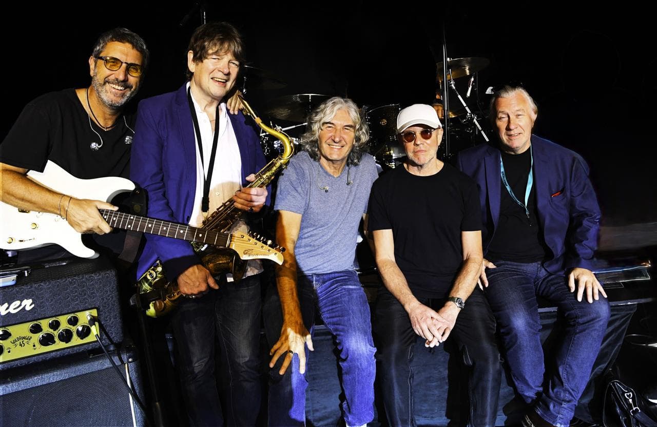 Dire Straits Legacy é atração no Píer Santa Maria neste sábado (23)