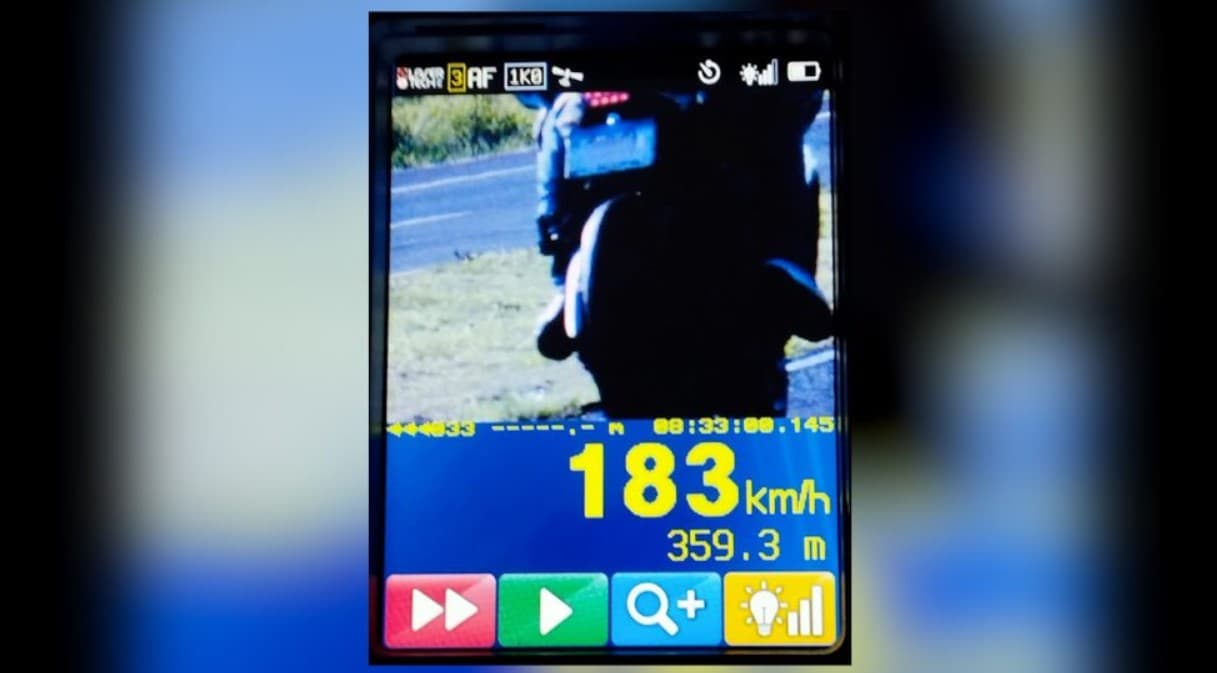 Motocicleta foi flagrada a 183 km/h na BR-163