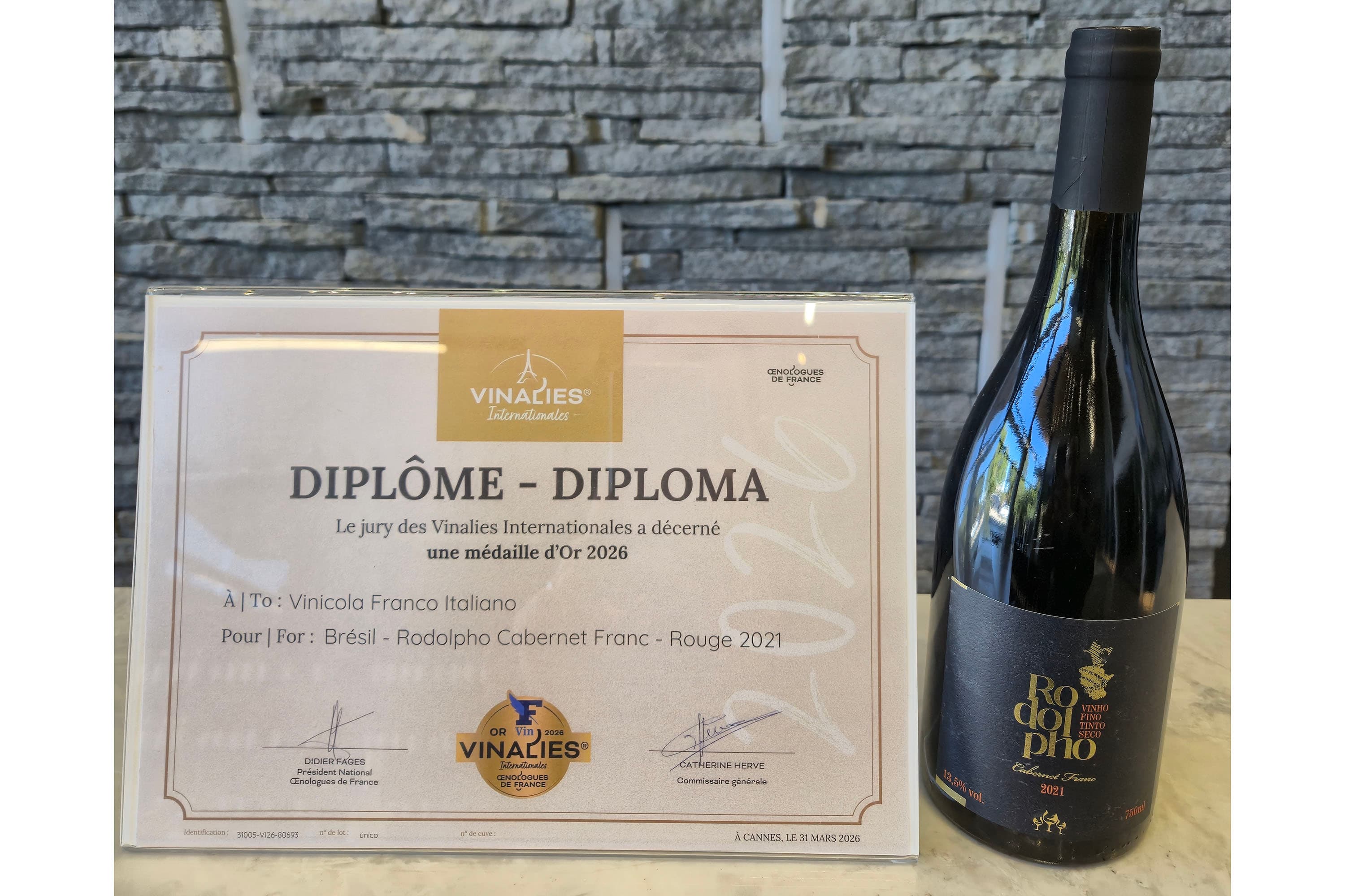 Vinícola paranaense conquista ouro na França e confirma potencial do enoturismo no Estado