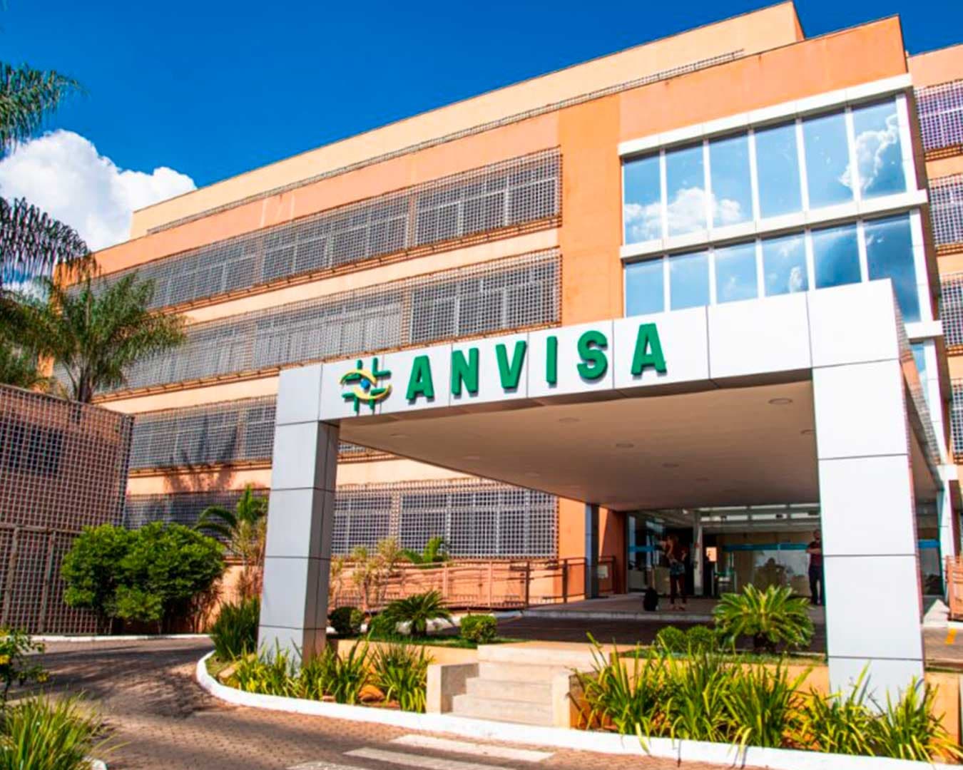 Anvisa suspende lote de medicamentos para hipertensão e câncer de mama