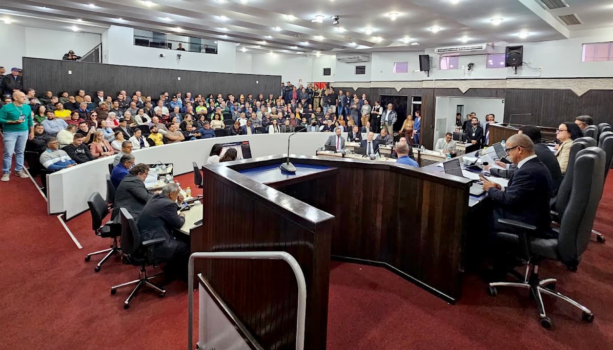 Câmara de Toledo aprova por unanimidade a cassação dos mandatos de Dudu e Bozó