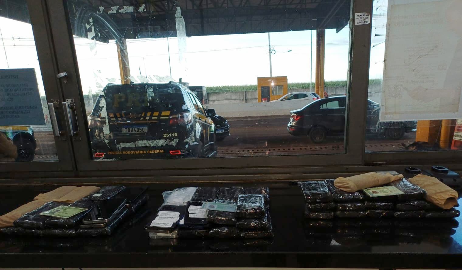 PRF flagra comboio com eletrônicos ocultos no corpo de mulheres